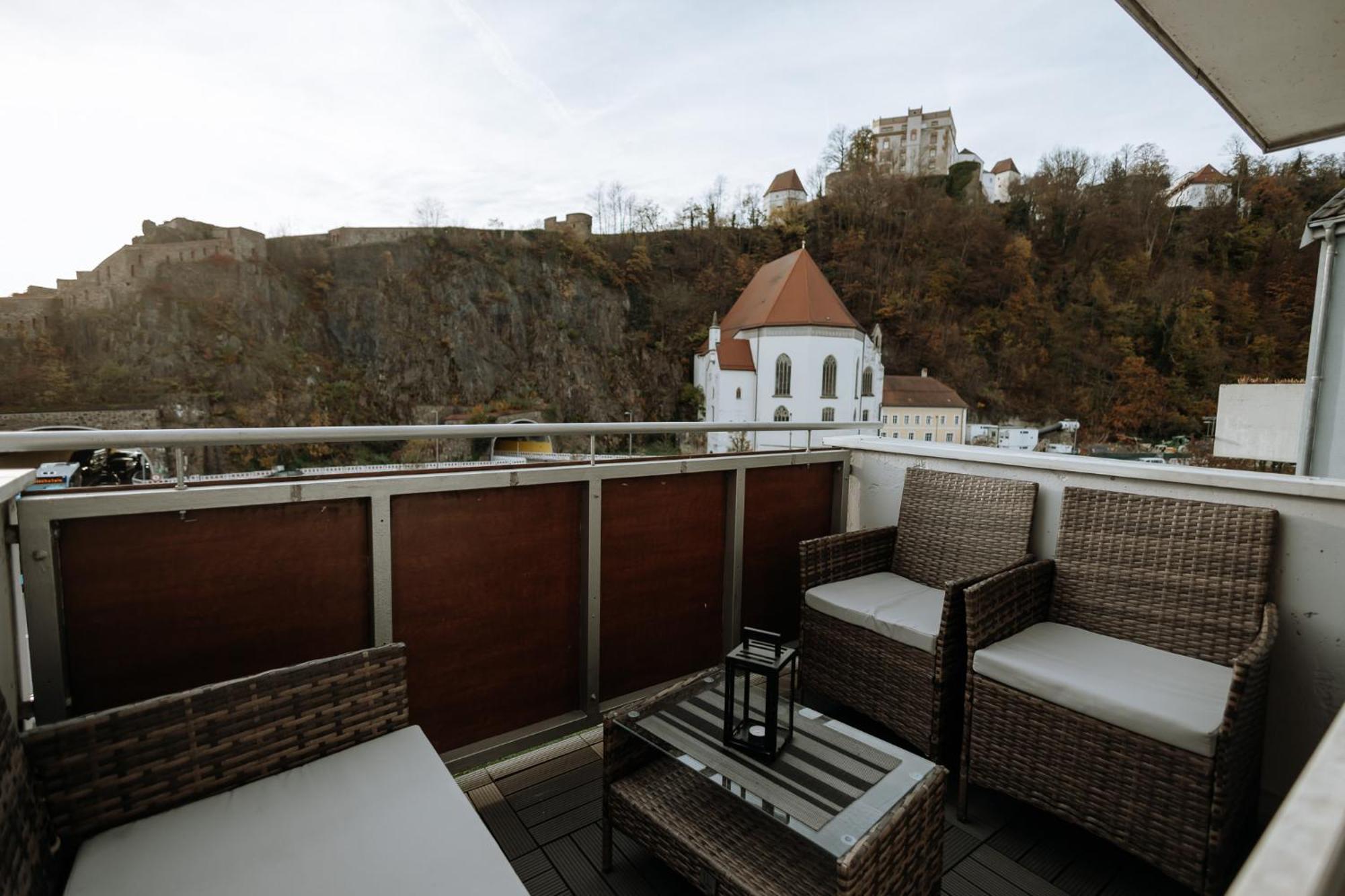 Stilvolles Appartement Mit Blick Auf Das Dreifluesse-Eck พัสเซา ภายนอก รูปภาพ